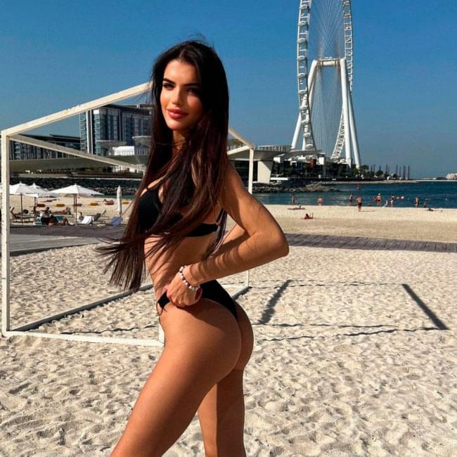 Luxury escort Paris